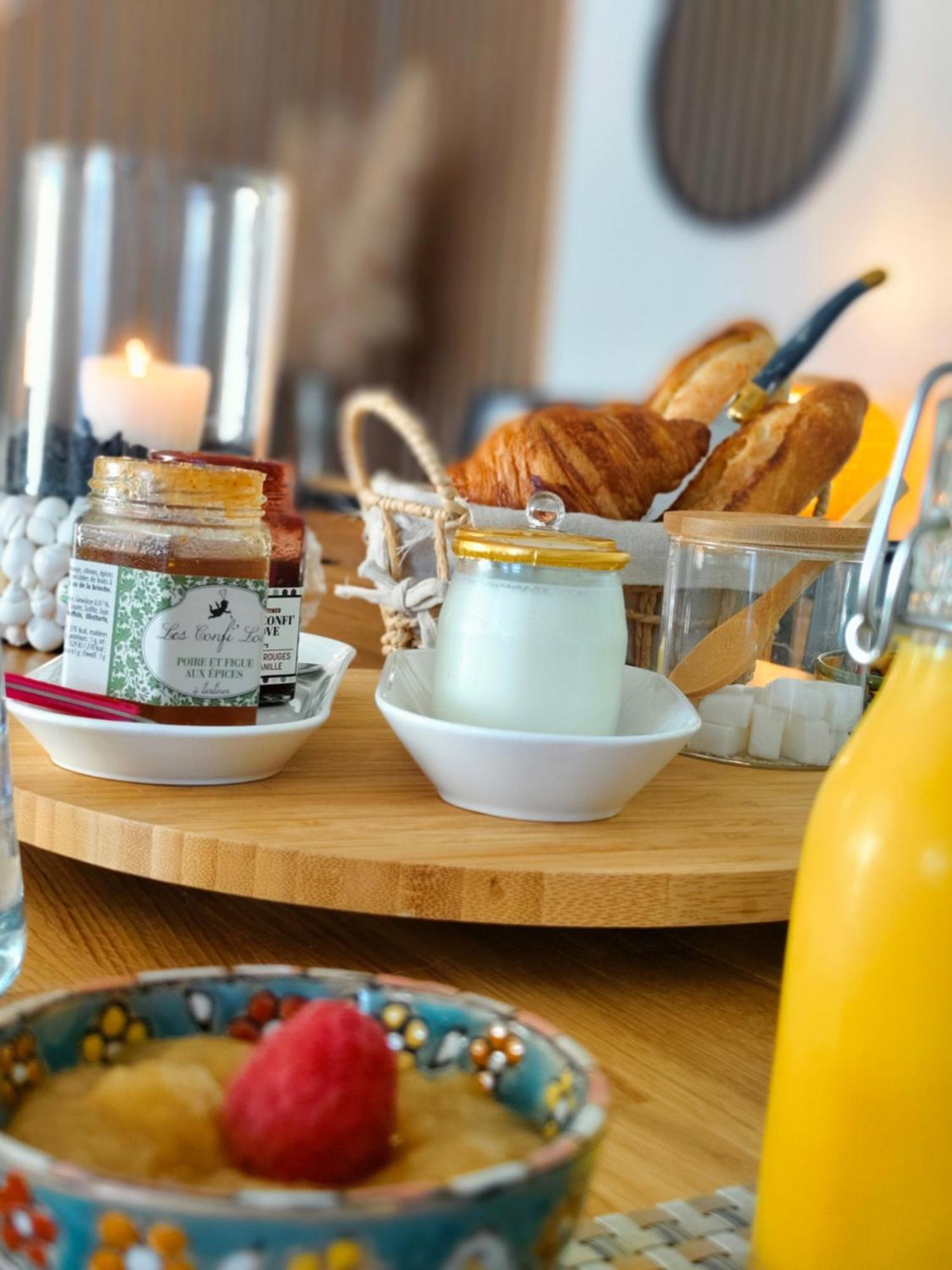 La Chabertine Bed & Breakfast Gareoult ภายนอก รูปภาพ