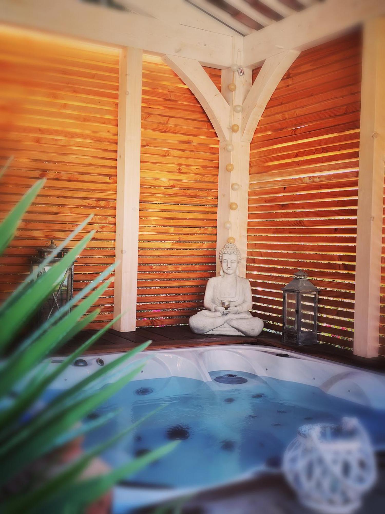 La Chabertine Bed & Breakfast Gareoult ภายนอก รูปภาพ