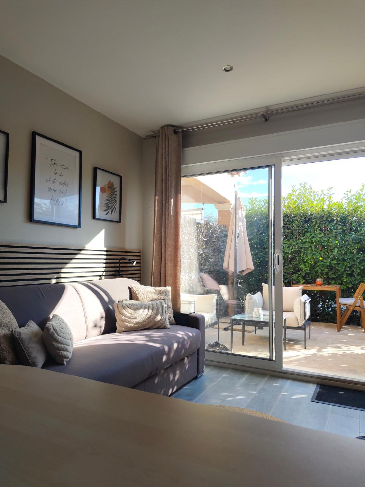 La Chabertine Bed & Breakfast Gareoult ภายนอก รูปภาพ